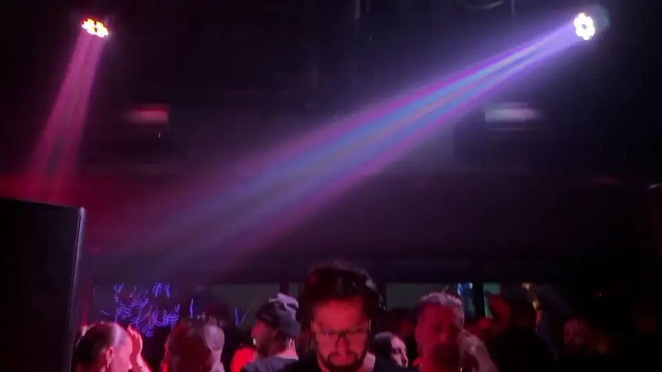 LEO live visual 1